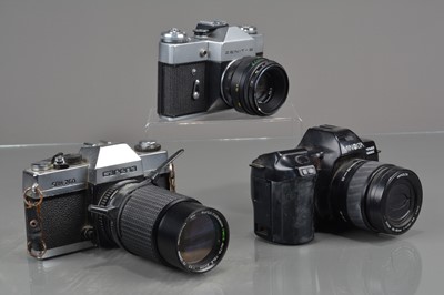 Lot 233 - A Group of Various Cameras