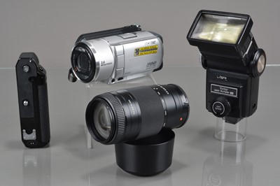 Lot 240 - A Sony 75-300mm f/4.5-5.6 1.5m/4.9ft Macro Lens