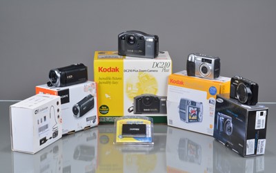 Lot 242 - A Group of Digital Cameras