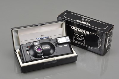 Lot 304 - An Olympus XA Compact Camera