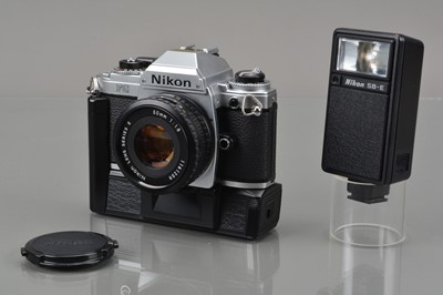 Lot 305 - A Nikon FG SLR Camera