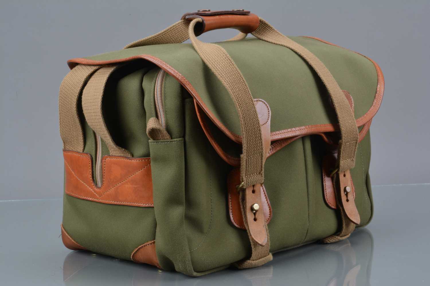 Lot 322 - A Billingham 335 Camera bag