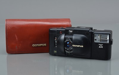 Lot 351 - An Olympus XA 4 Macro DX Compact Camera