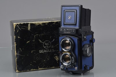 Lot 357 - A Seagull B.I.G. Twin 4 Blue Edition Camera