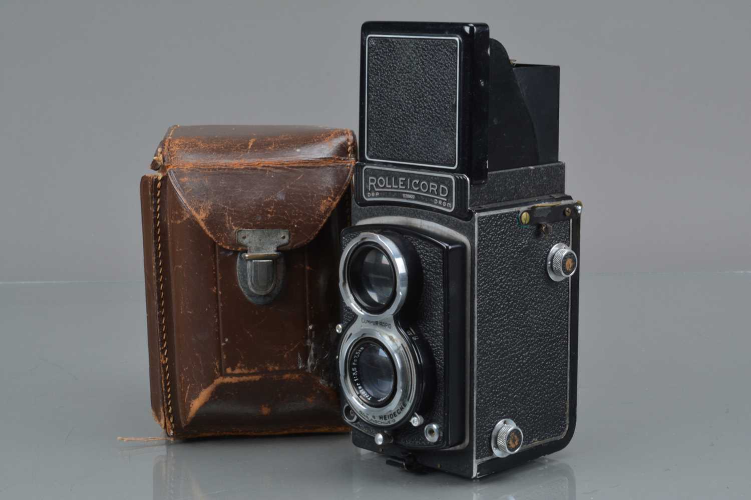 Lot 360 - A Rolleicord II TLR Camera