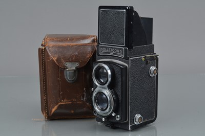 Lot 360 - A Rolleicord II TLR Camera