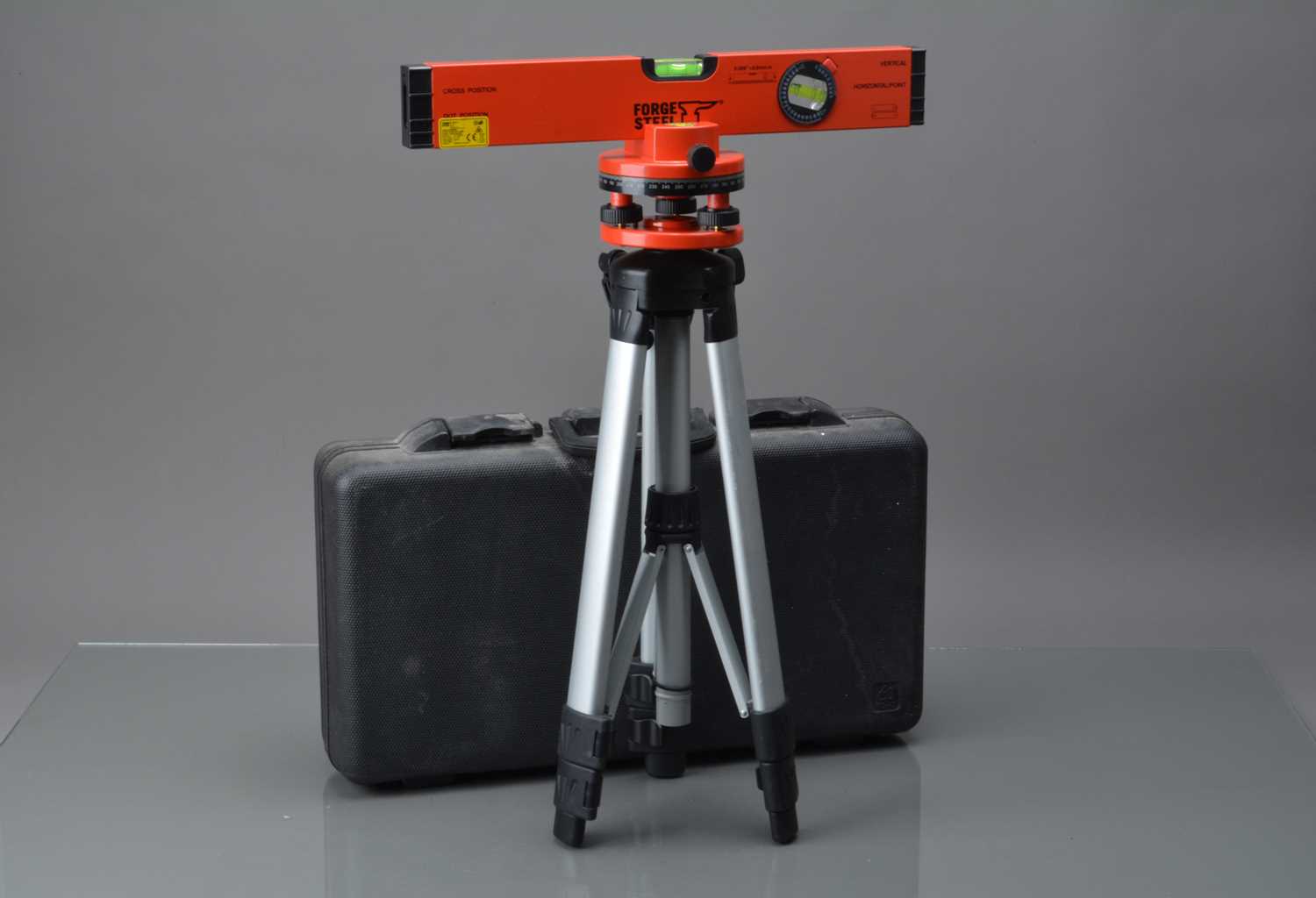 Lot 403 - A Forge Steel EPT-2000XL Laser Level