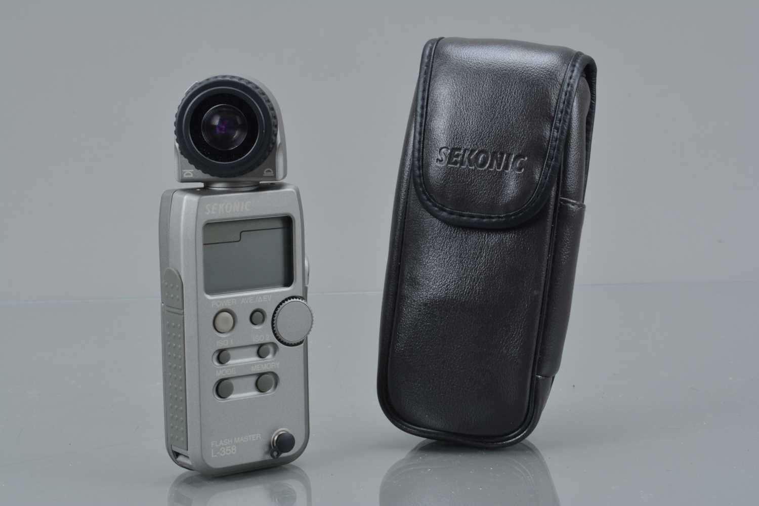 Lot 423 - A Sekonic L-358 Light Meter