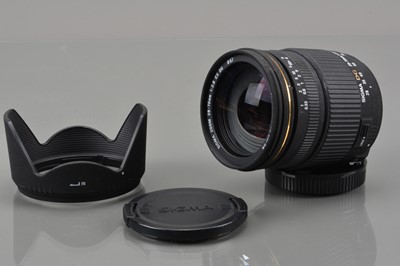 Lot 433 - A Sigma DG 28-70mm f/2.8 EX Lens