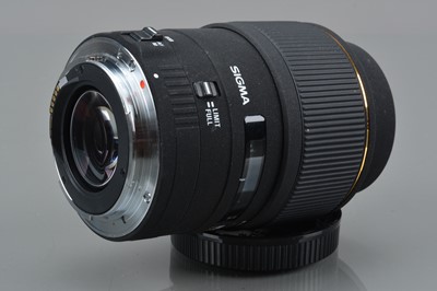Lot 434 - A Sigma EX 105mm f/2.8 DG Macro Lens