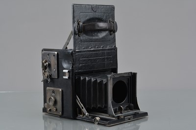 Lot 456 - A Compact Graflex Reflex Camera Body