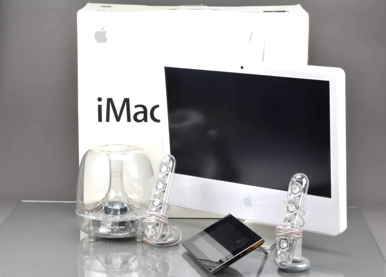 Lot 516 - An Apple iMac 24'' Widescreen Computer