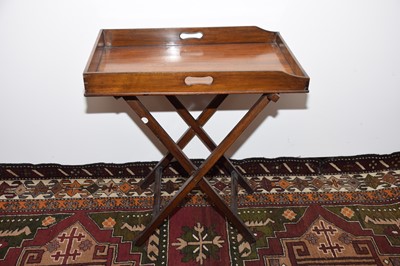 Lot 14 - An Edwardian mahogany butler's tray