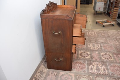 Lot 104 - A Boer War period campaign chest