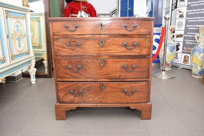 Lot 122 - A George III small mahogany tea caddy chest of drawers