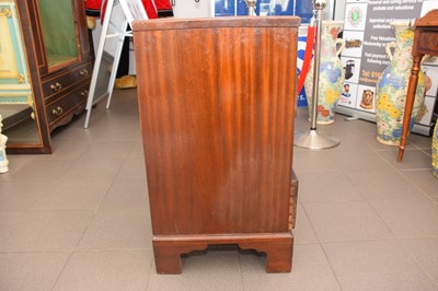 Lot 122 - A George III small mahogany tea caddy chest of drawers