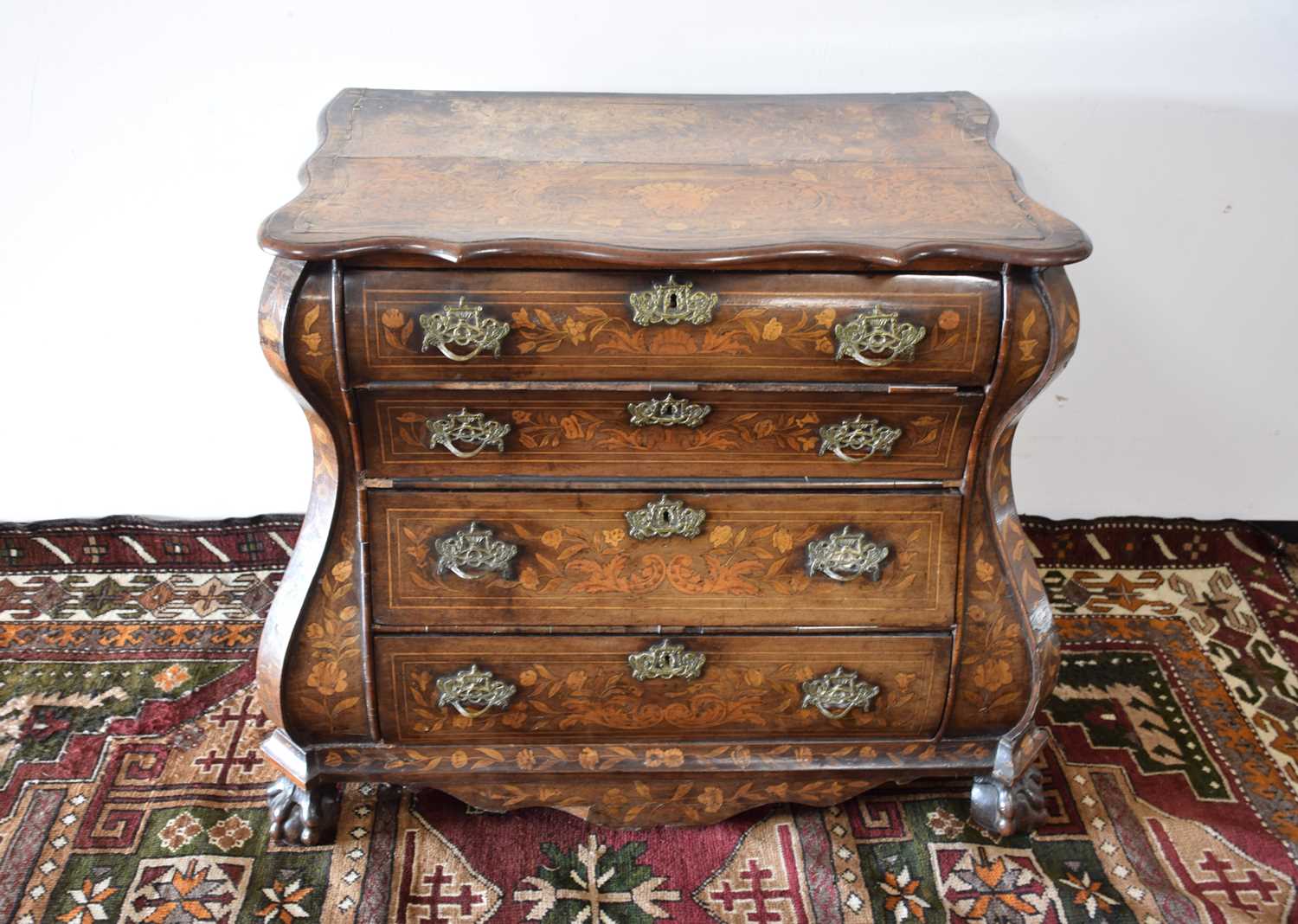 Lot 125 - A late 18th or early 19th century Dutch marquetry chest of drawers