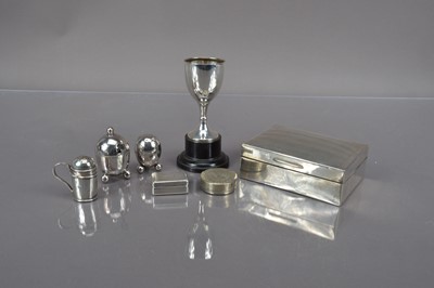 Lot 183 - A small group of silver and silver plated items