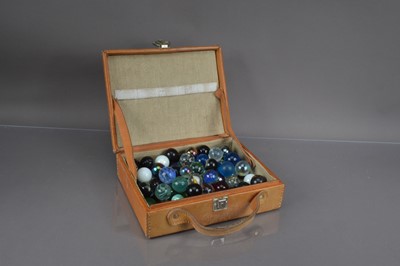 Lot 220 - A collection of vintage and modern glass and other marbles