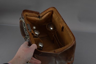 Lot 251 - An antique English Gladstone bag or doctor's case (circa 1920s)
