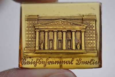 Lot 289 - A collection of twelve German WHW Winterhilfswerk glass badges