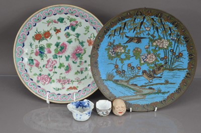 Lot 312 - Five Oriental items including a famille rose plate