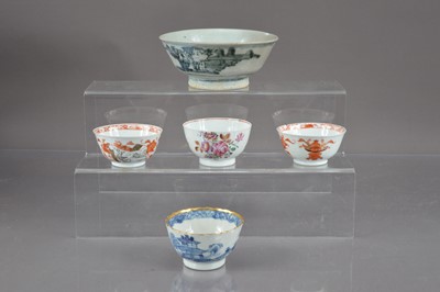 Lot 313 - A group of antique Chinese porcelain tea bowls and a bowl from the Tek Sing shipwreck