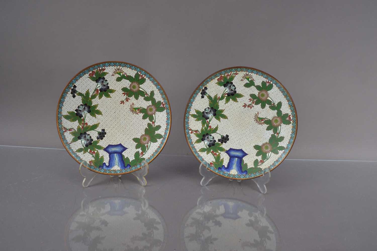 Lot 333 - A pair of Japanese cloisonne plates