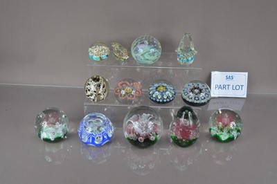 Lot 348 - A collection of thirty vintage and modern glass and other paperweights