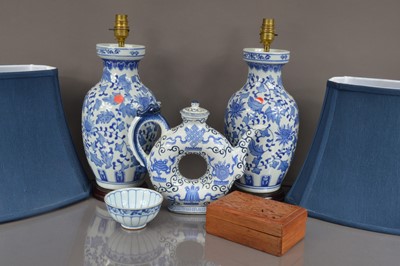 Lot 378 - A pair of modern Chinese blue and white porcelain lamps and shades