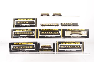 Lot 21 - Graham Farish and Lima N Gauge GWR and Pullman Coaches (11)