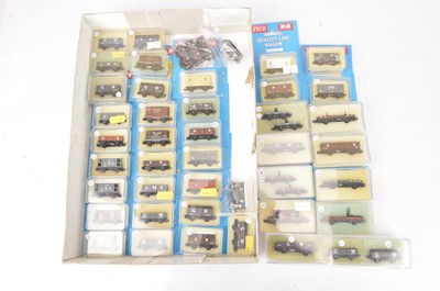 Lot 30 - Peco N gauge Railway Company Goods Wagons (46)