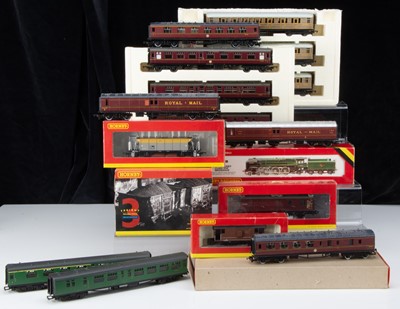 Lot 104 - Hornby and Bachmann OO Gauge Steam Locomotives Coaches and Goods Wagons