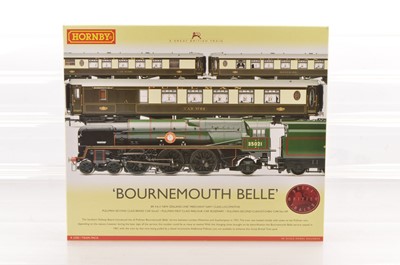 Lot 112 - Hornby China OO Gauge Bournemouth Belle Train Pack