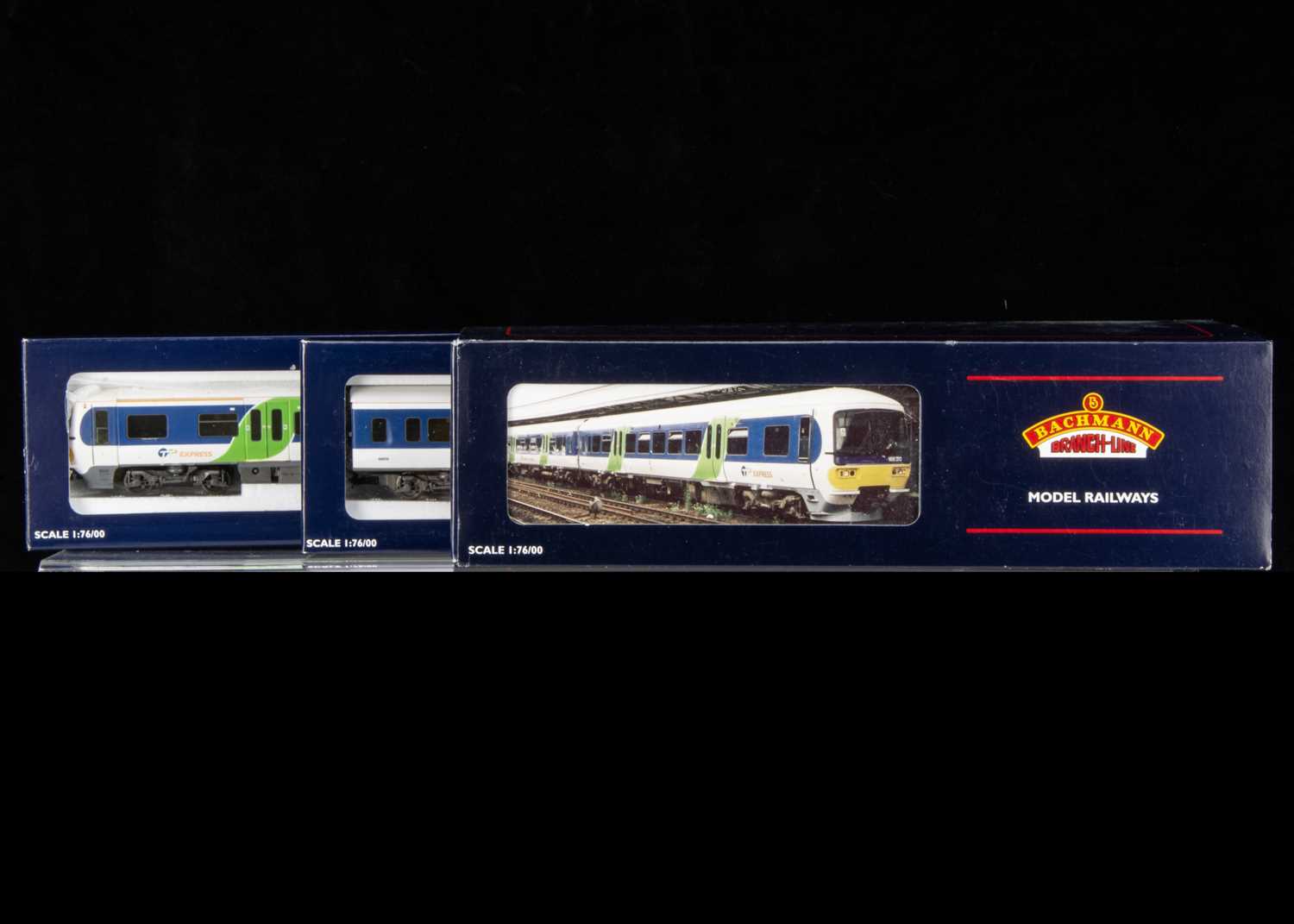 Lot 178 - Bachmann OO Gauge Thames Trains DMU