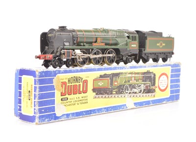 Lot 195 - The following 40 Lots are Part 3 of the Reg Hunt collection Hornby-Dublo 00 Gauge 3-Rail 3235 BR green rebuilt West Country Class 34005 'Dorchester' Locomotive and tender