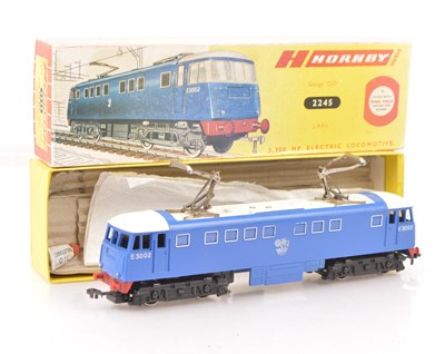 Lot 209 - Hornby-Dublo 00 Gauge 2-Rail 2245 BR blue E3002 HP Electric Locomotive converted to 3-Rail
