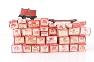 Lot 230 - Various Hornby-Dublo 00 Gauge 2-Rail Super Detail wagons (32)