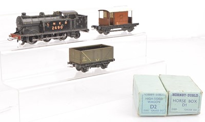 Lot 243 - Hornby-Dublo 00 Gauge 3-Rail Pre-War LNER black  0-6-2T 2690 and wagons (4)