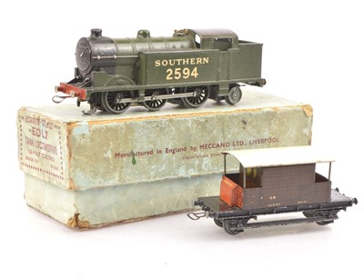 Lot 252 - Hornby-Dublo 00 Gauge Pre-War 3-Rail EDL7  SR olive green 0-6-2T 2594 Tank Locomotive in original box dated 9/38 and unboxed Guards Van
