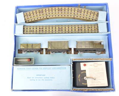 Lot 267 - Hornby-Dublo 00 Gauge 3-Rail early EDG7 GWR Tank Goods Set