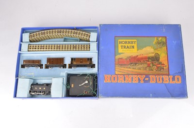 Lot 270 - Hornby-Dublo 00 Gauge 3-Rail early EDG7 LMS Tank Goods Set