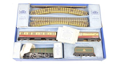 Lot 275 - Hornby-Dublo 00 Gauge 3-Rail early EDP11 'Silver King' BR Passenger Train Set