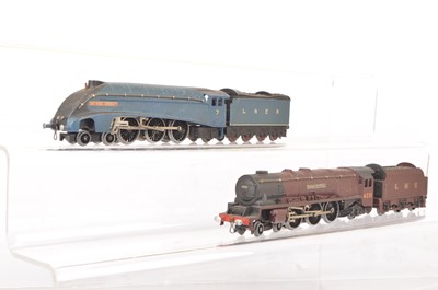 Lot 283 - Hornby-Dublo 00 Gauge 3-Rail LMS and LNER Locomotives and Tenders (2)