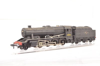 Lot 289 - Late issue unboxed Hornby-Dublo 00 Gauge 3-Rail 3224 BR black Class 8F 2-8-0 48094 Locomotive and Tender