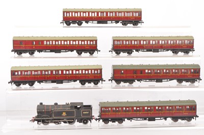 Lot 298 - Pair of Hornby-Dublo 00 Gauge 3-Rail BR black Tank Locomotives and Super Detail BR maroon Suburban Coaches (8)