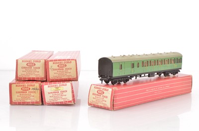 Lot 299 - Hornby-Dublo 00 Gauge 2-Rail Super detail 4082 BR SR green Brake /2nd and four BR  Suburban and Main line empty boxes (5)