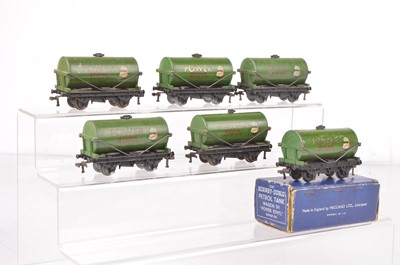 Lot 315 - One boxed and five unboxed Hornby-Dublo 00 Gauge 3-Rail Power Ethyl  green tank Wagons with Hand (6)