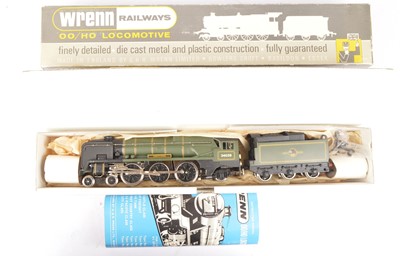 Lot 356 - Wrenn 00 Gauge W2239 BR green rebuilt West Country Class 34028 'Eddystone' Locomotive and Tender