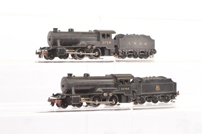 Lot 396 - Trix 00 Gauge 14v AC 'Hunt' class Locomotives in LNER and BR black liveries (2)